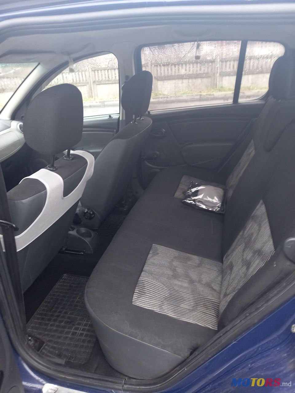 2008' Dacia Sandero photo #4