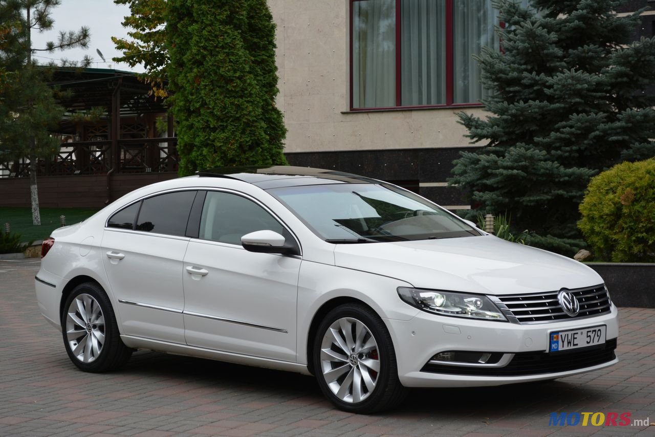 2013' Volkswagen Passat photo #1