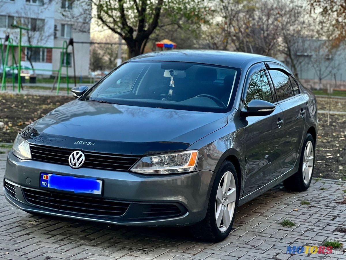 2012' Volkswagen Jetta photo #6