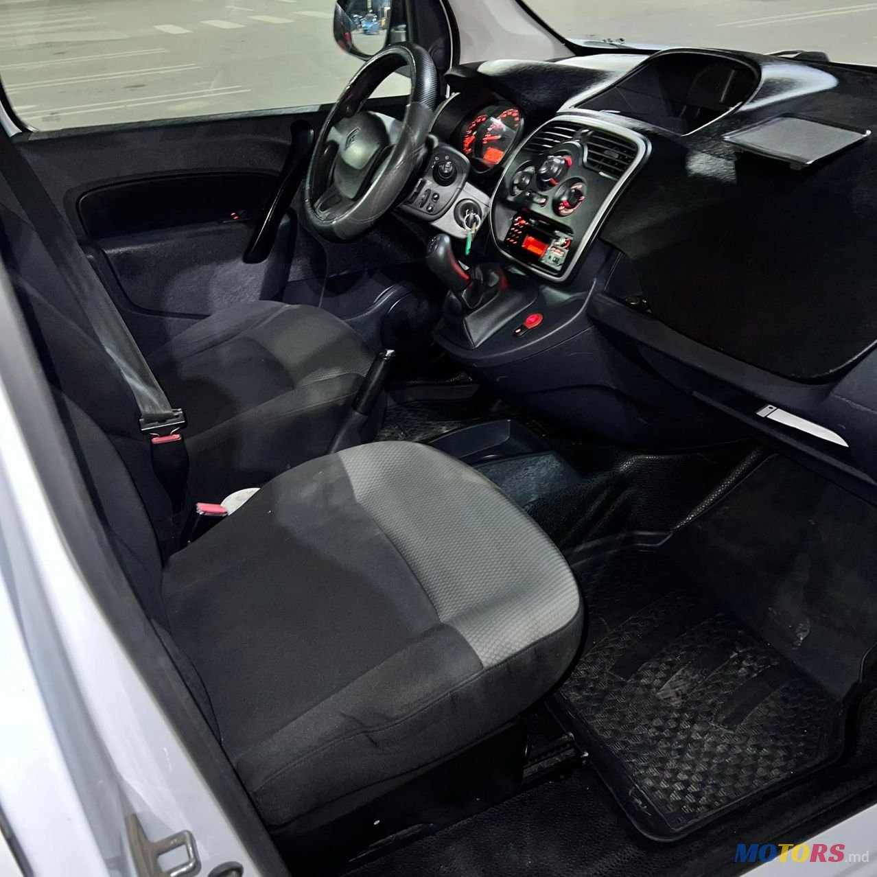 2017' Renault Kangoo Maxi photo #3