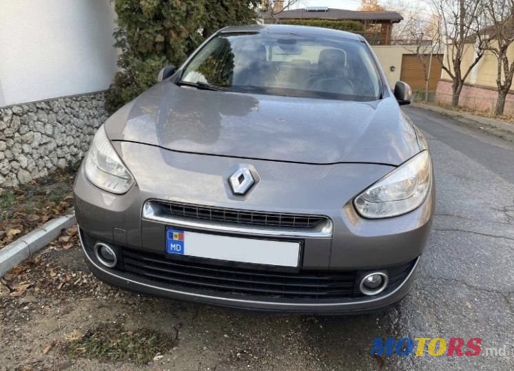 2011' Renault Fluence photo #3