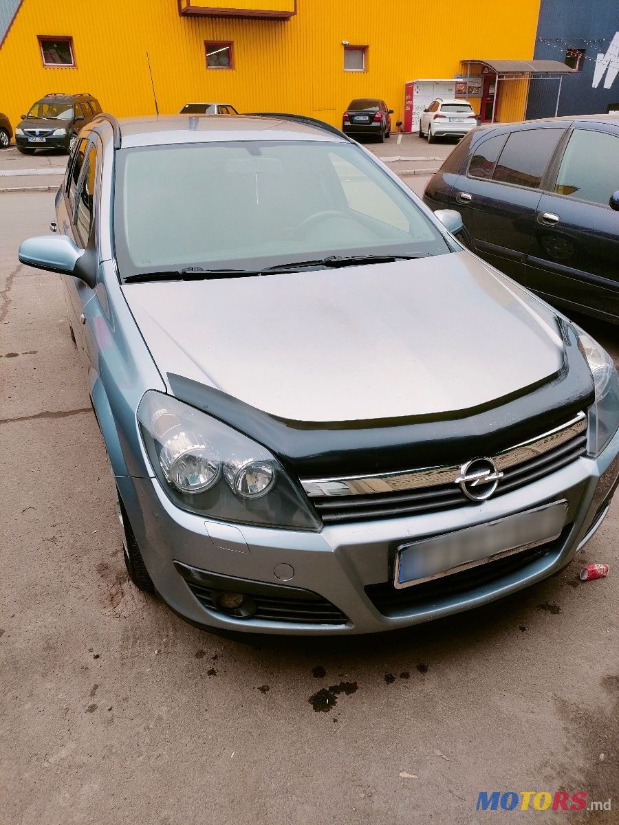 2006' Opel Astra photo #1