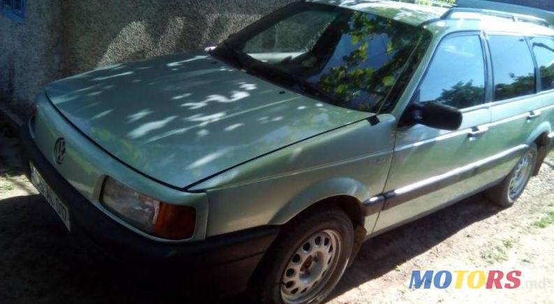 1992' Volkswagen Passat photo #2