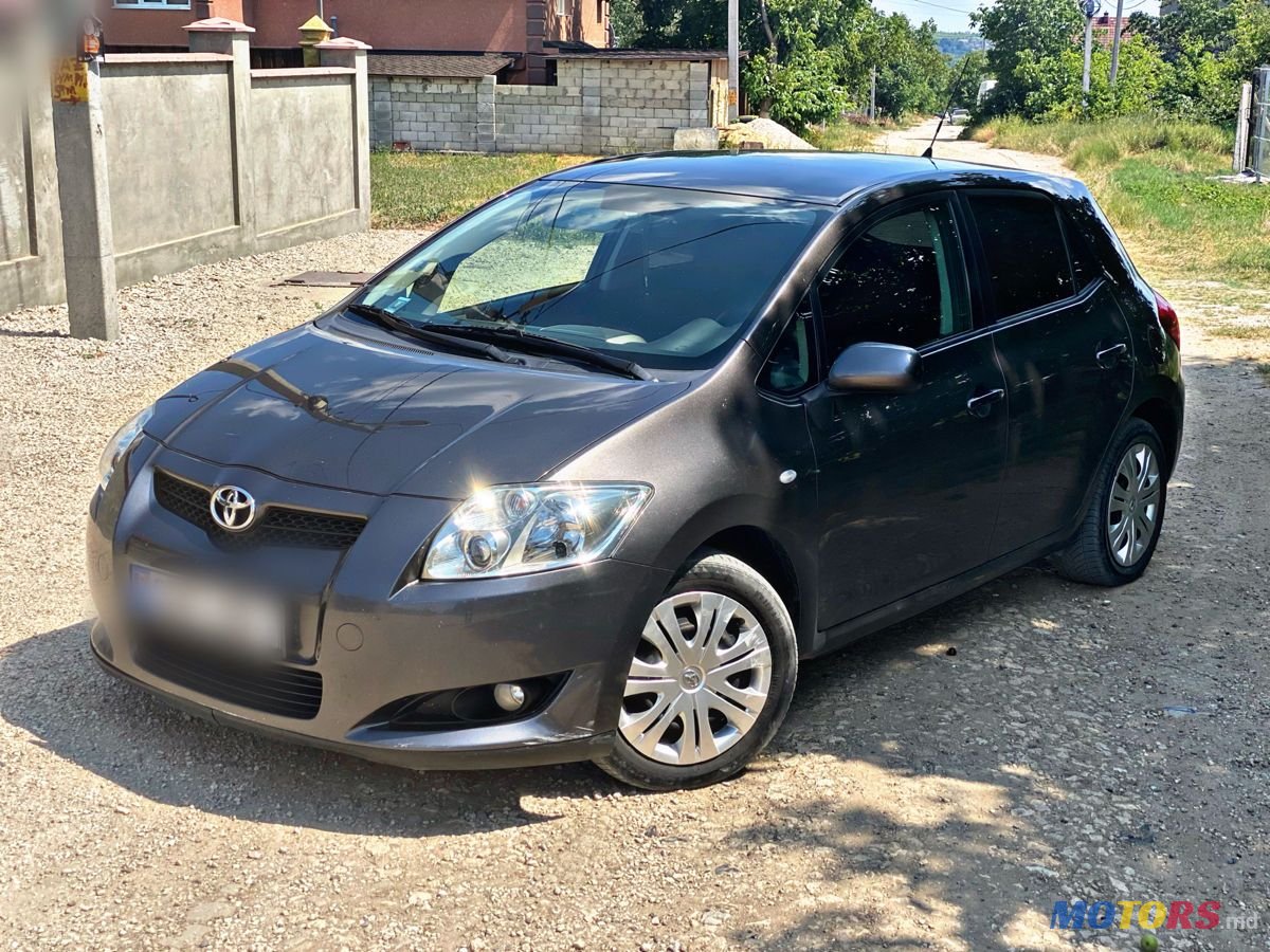 2009' Toyota Auris photo #1