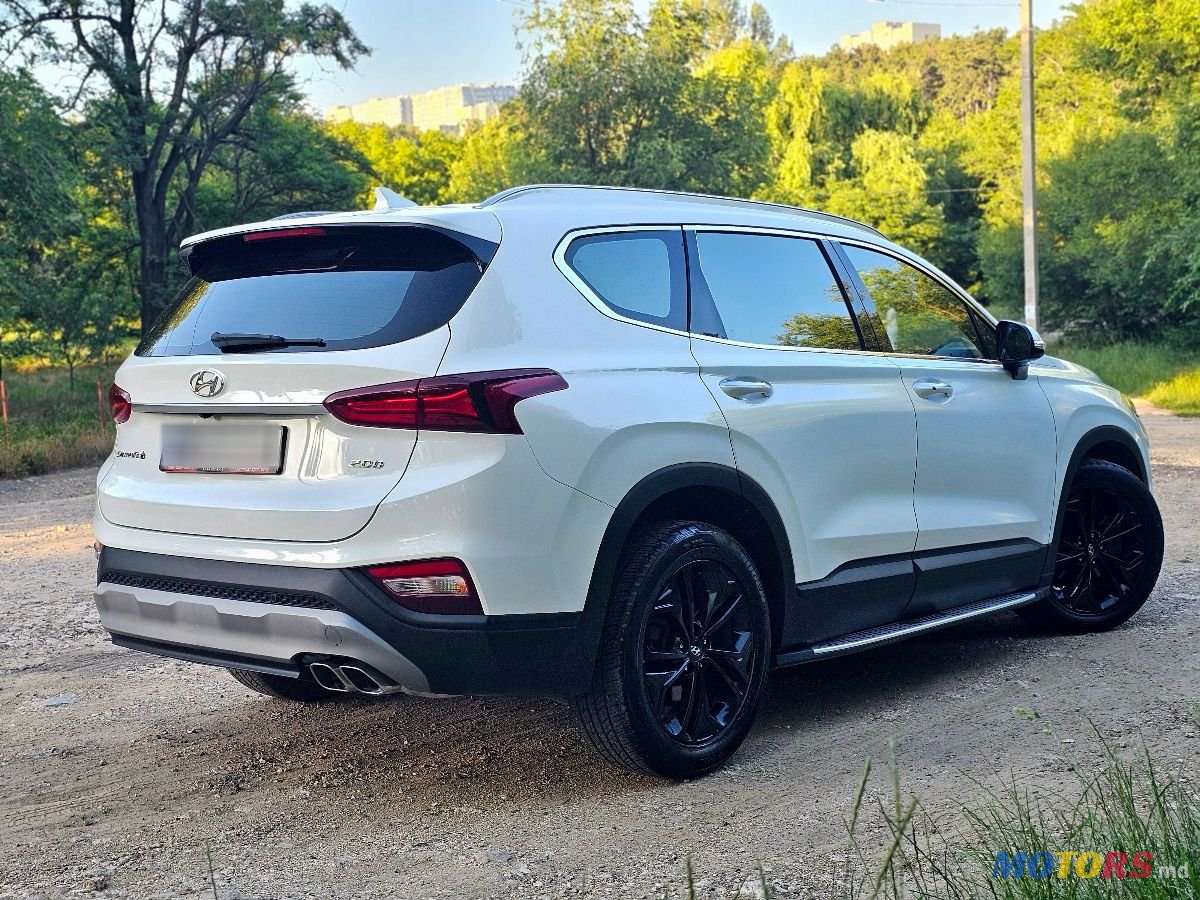 2019' Hyundai Santa Fe photo #4