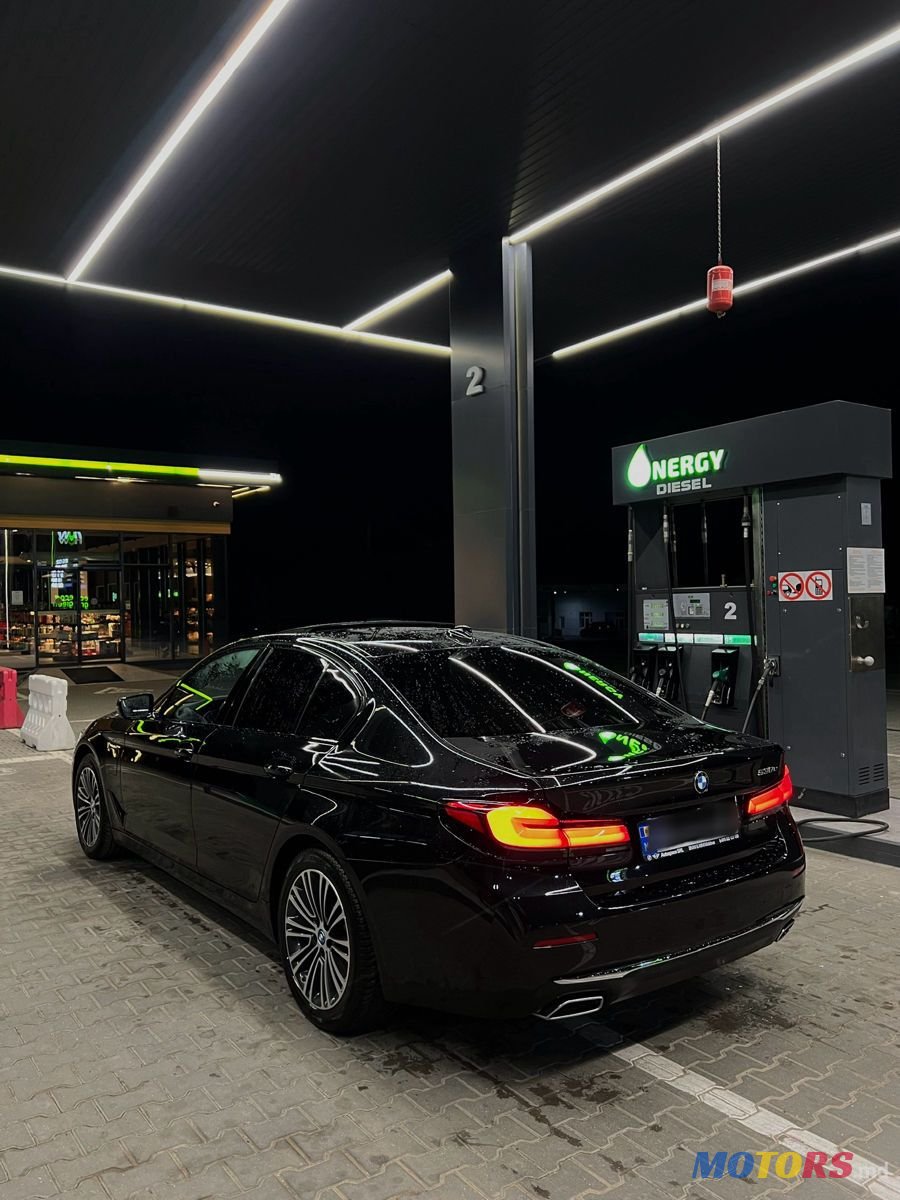 2021' BMW 5 Series photo #5