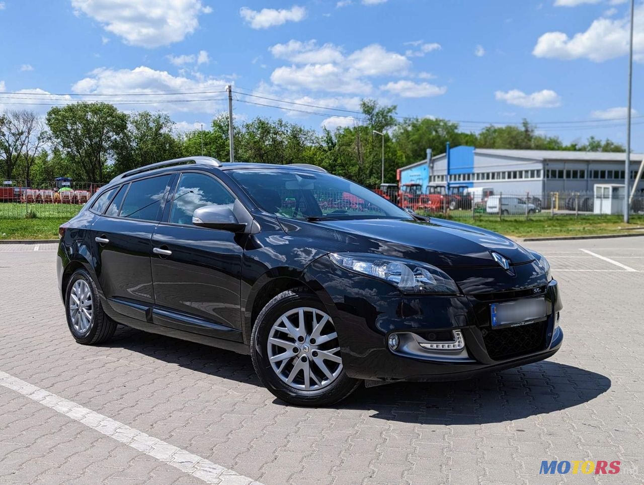2013' Renault Megane photo #2