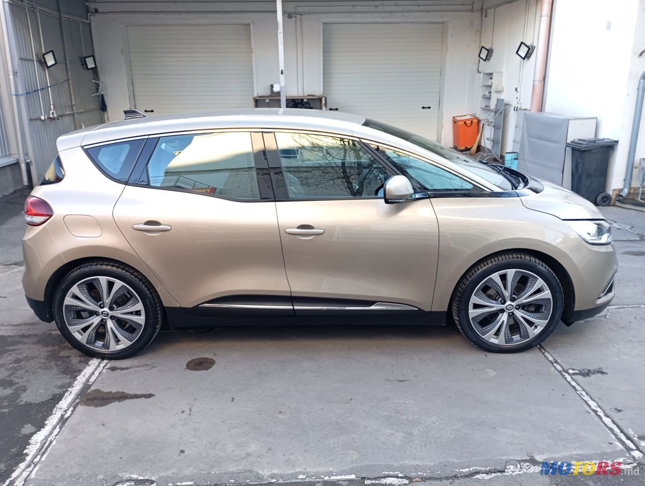 2017' Renault Scenic photo #4
