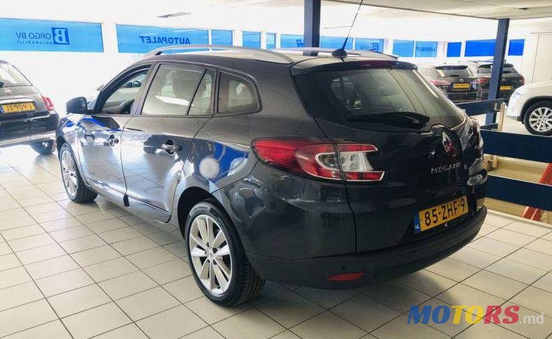 2013' Renault Megane photo #1