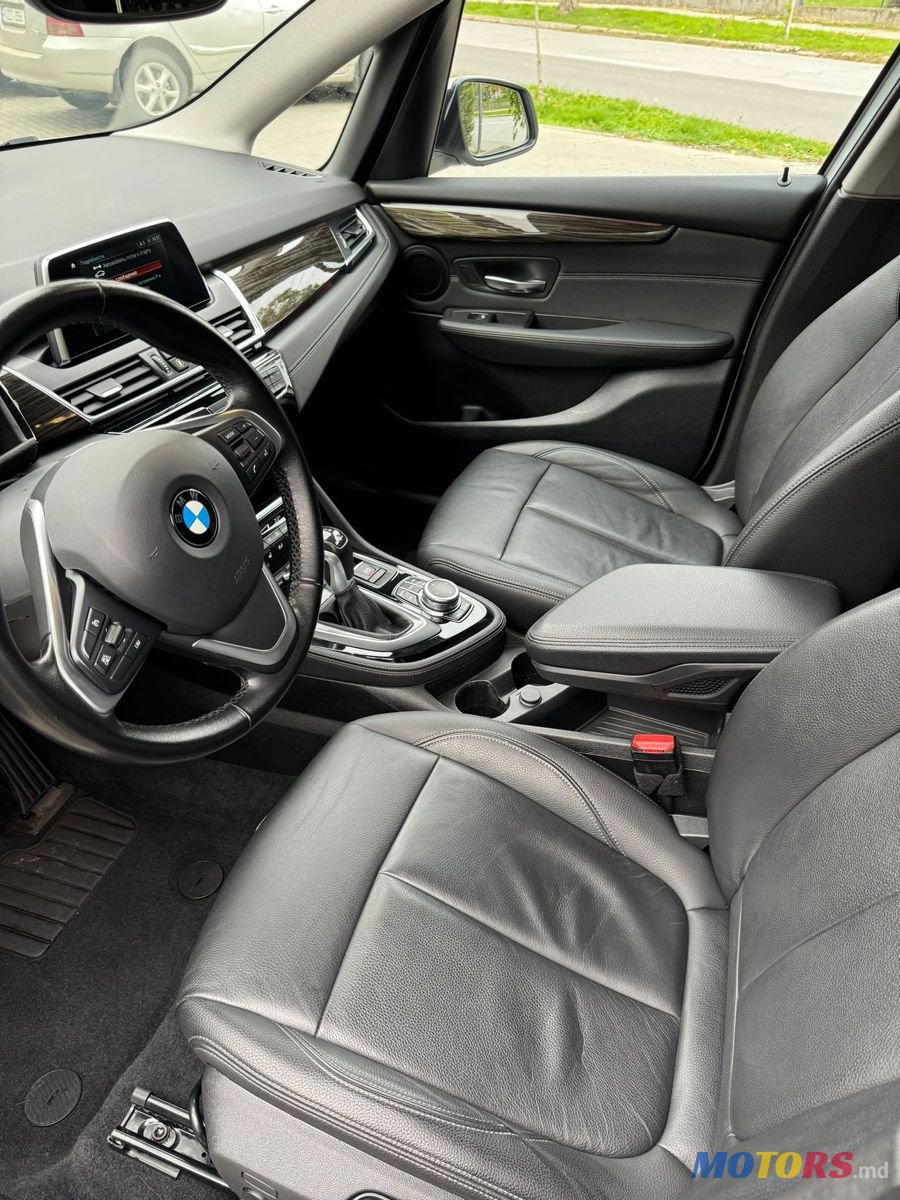 2019' BMW 2 Series Active Tourer photo #3