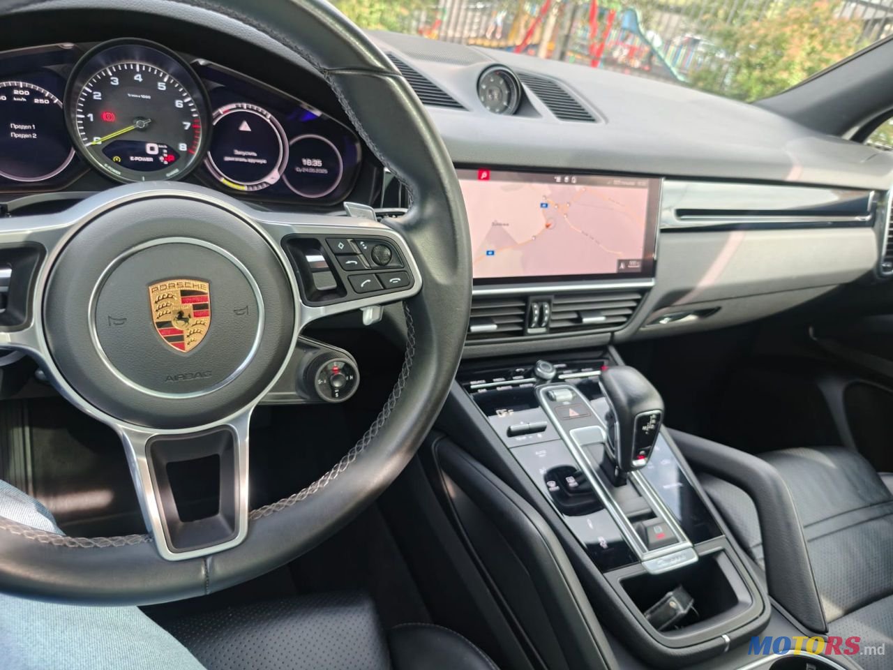 2021' Porsche Cayenne photo #4