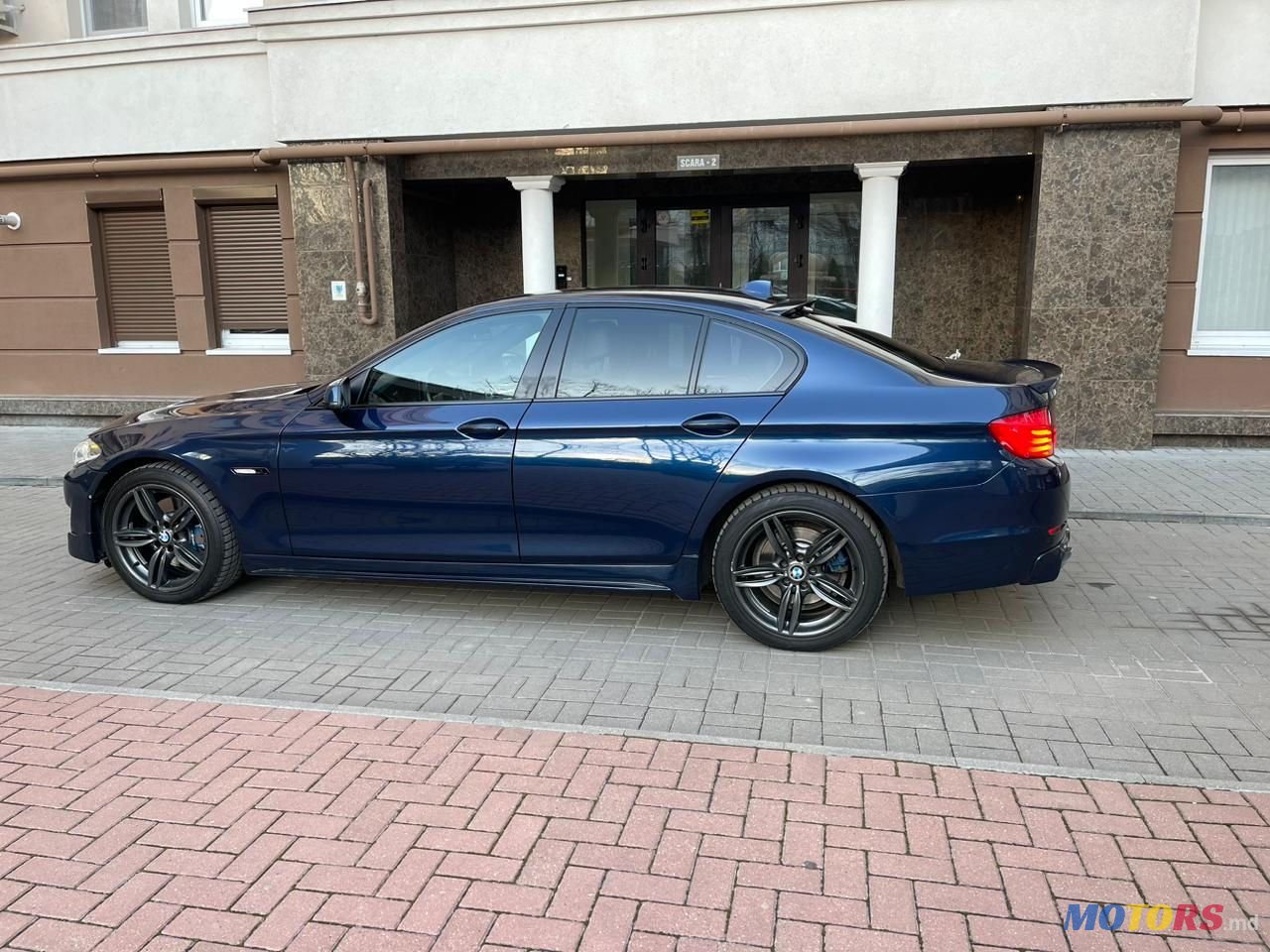 2010' BMW 5 Series photo #5