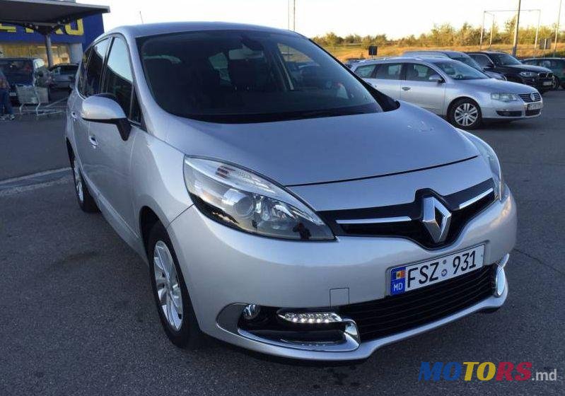 2014' Renault Grand Scenic photo #2