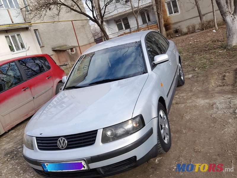 1999' Volkswagen Passat photo #3