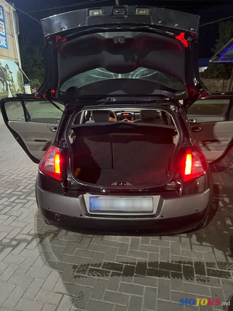 2005' Renault Megane photo #4