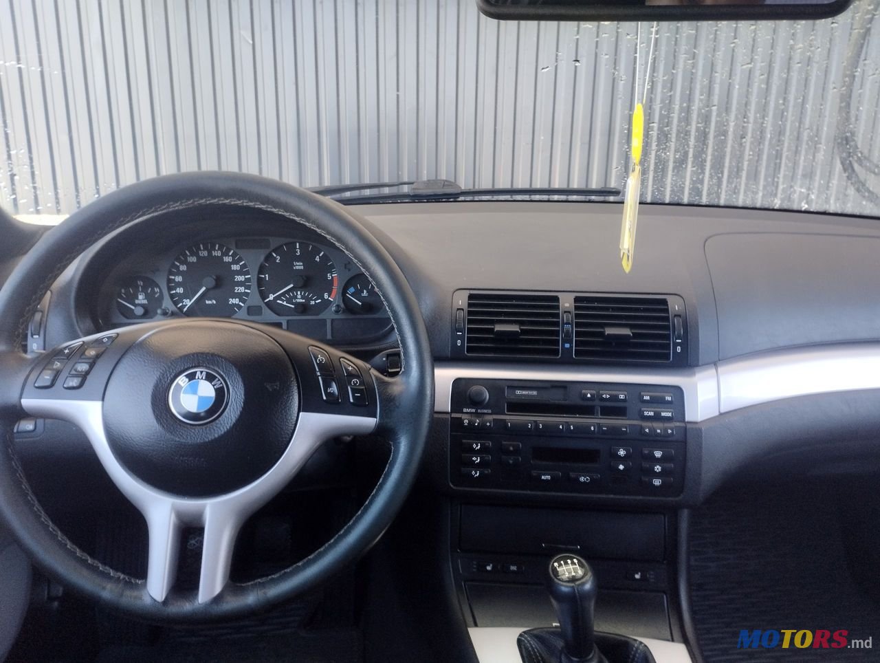 2005' BMW 3 Series photo #5