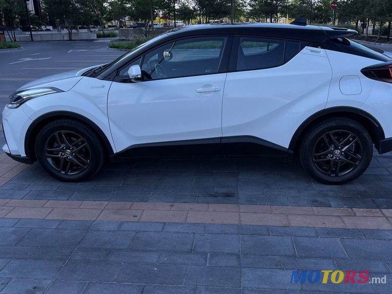 2021' Toyota C-HR photo #6