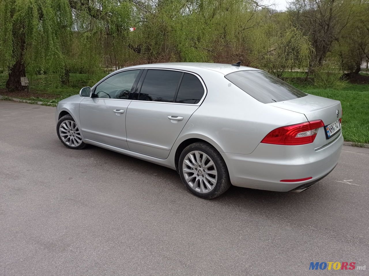 2014' Skoda Superb photo #4