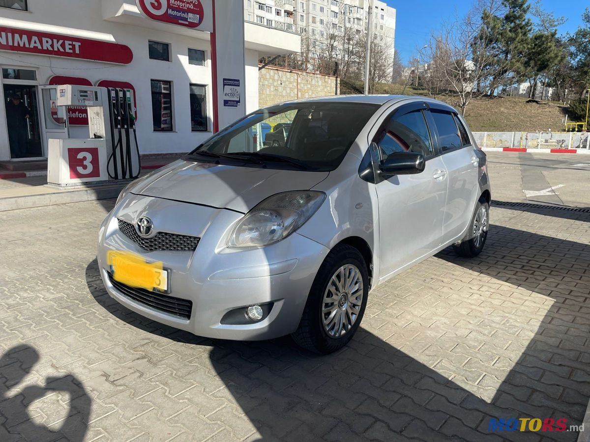 2010' Toyota Yaris photo #1