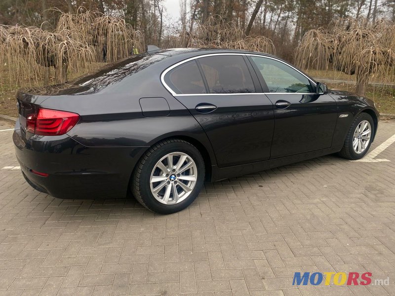 2010' BMW 5 Series photo #4