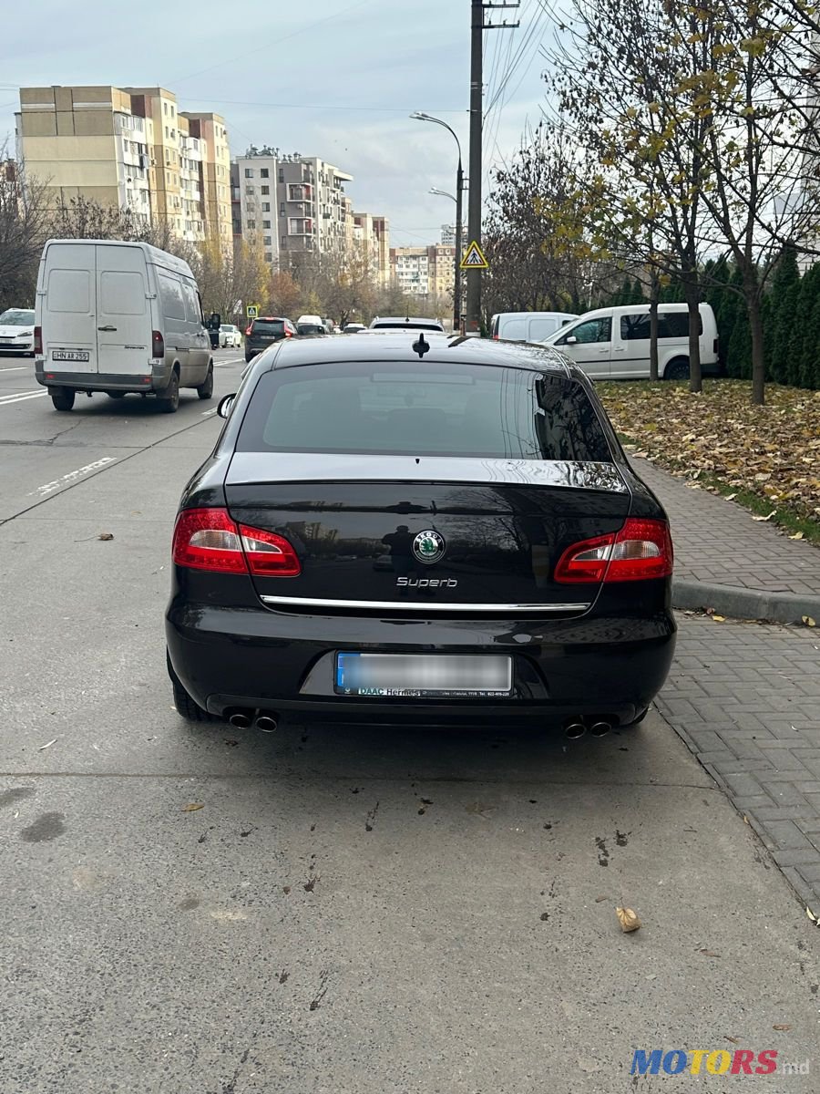 2012' Skoda Superb photo #6