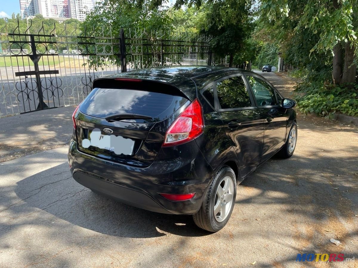 2014' Ford Fiesta photo #5