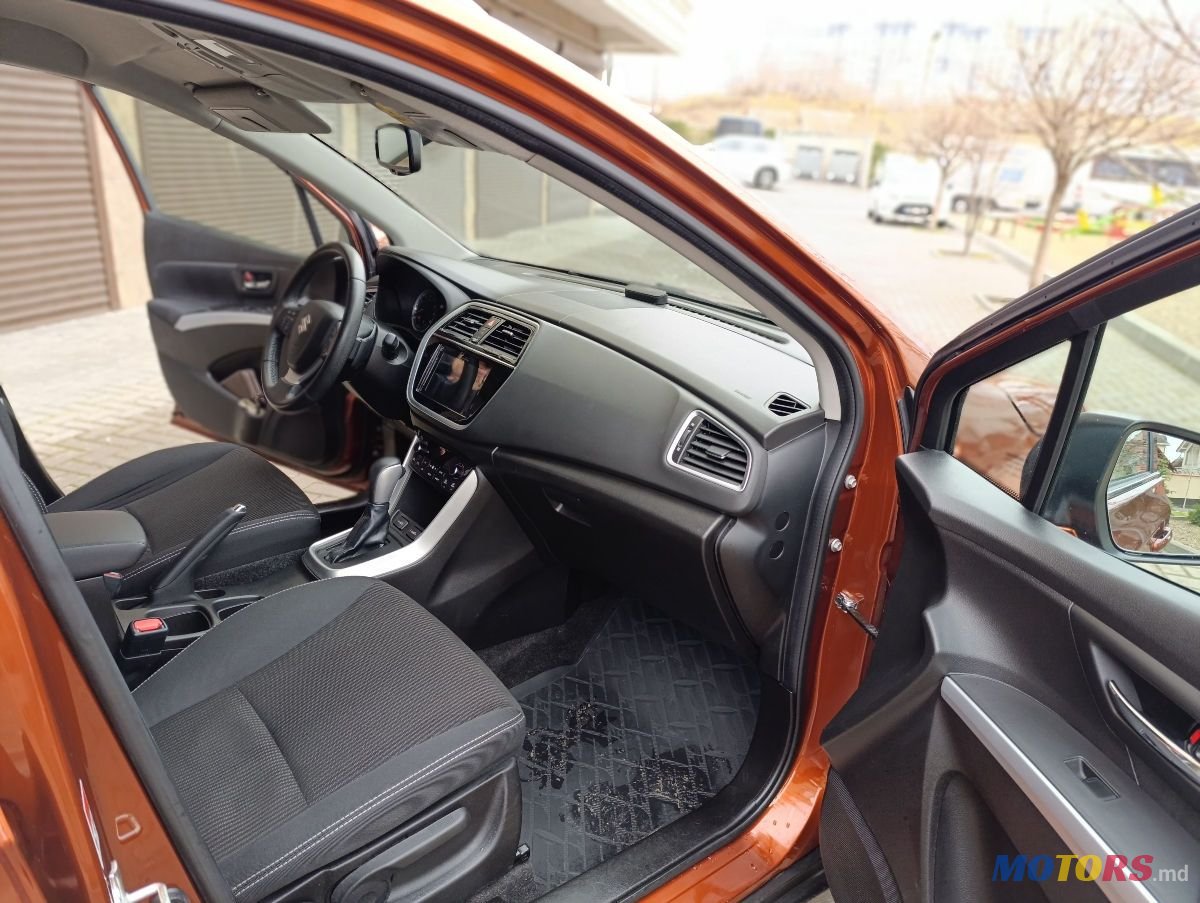 2018' Suzuki S-Cross photo #6