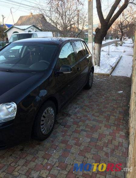 2005' Volkswagen Golf photo #1