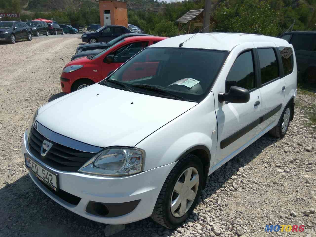 2009' Renault Logan Mcv photo #1