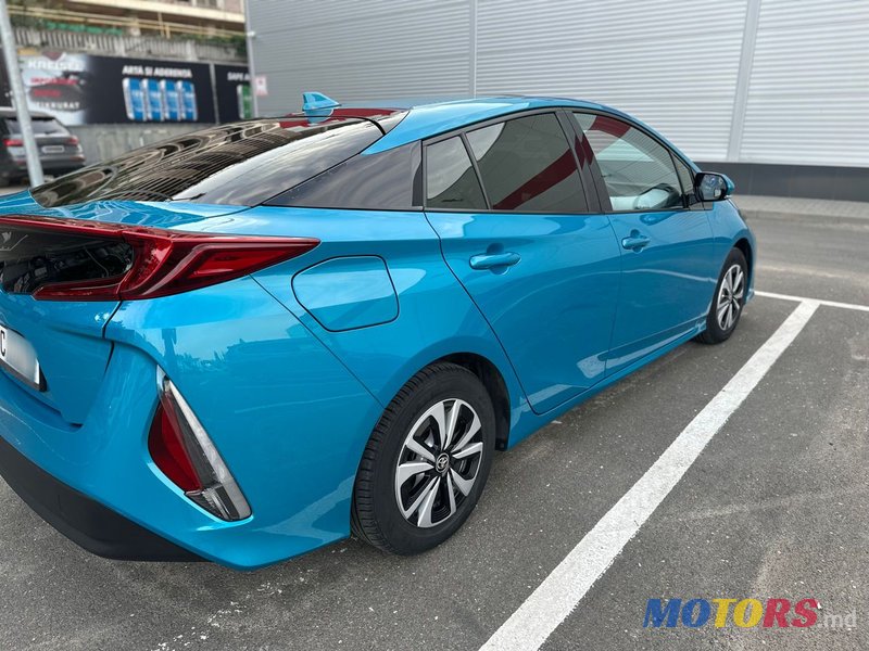 2017' Toyota Prius Prime photo #3