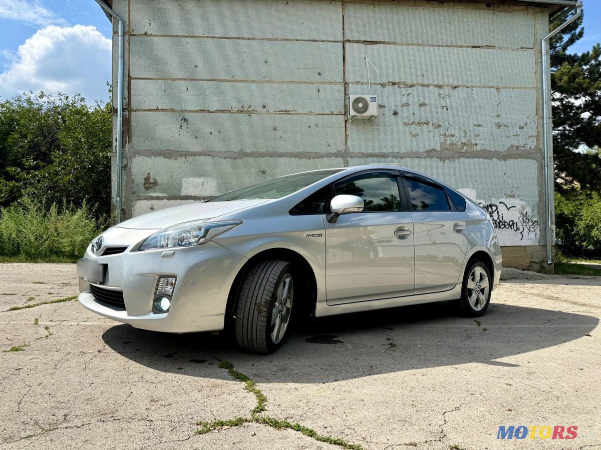 2011' Toyota Prius photo #4