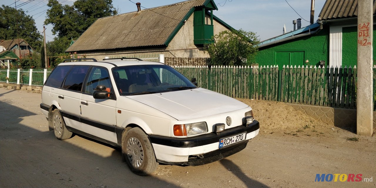 1992' Volkswagen Passat B3 photo #3