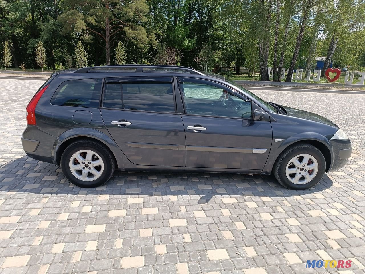 2005' Renault Megane photo #4