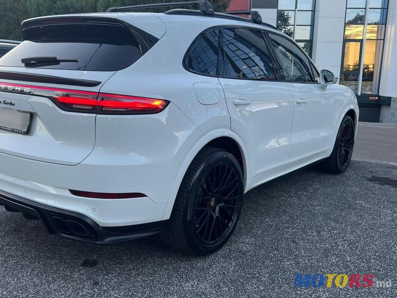 2018' Porsche Cayenne photo #4