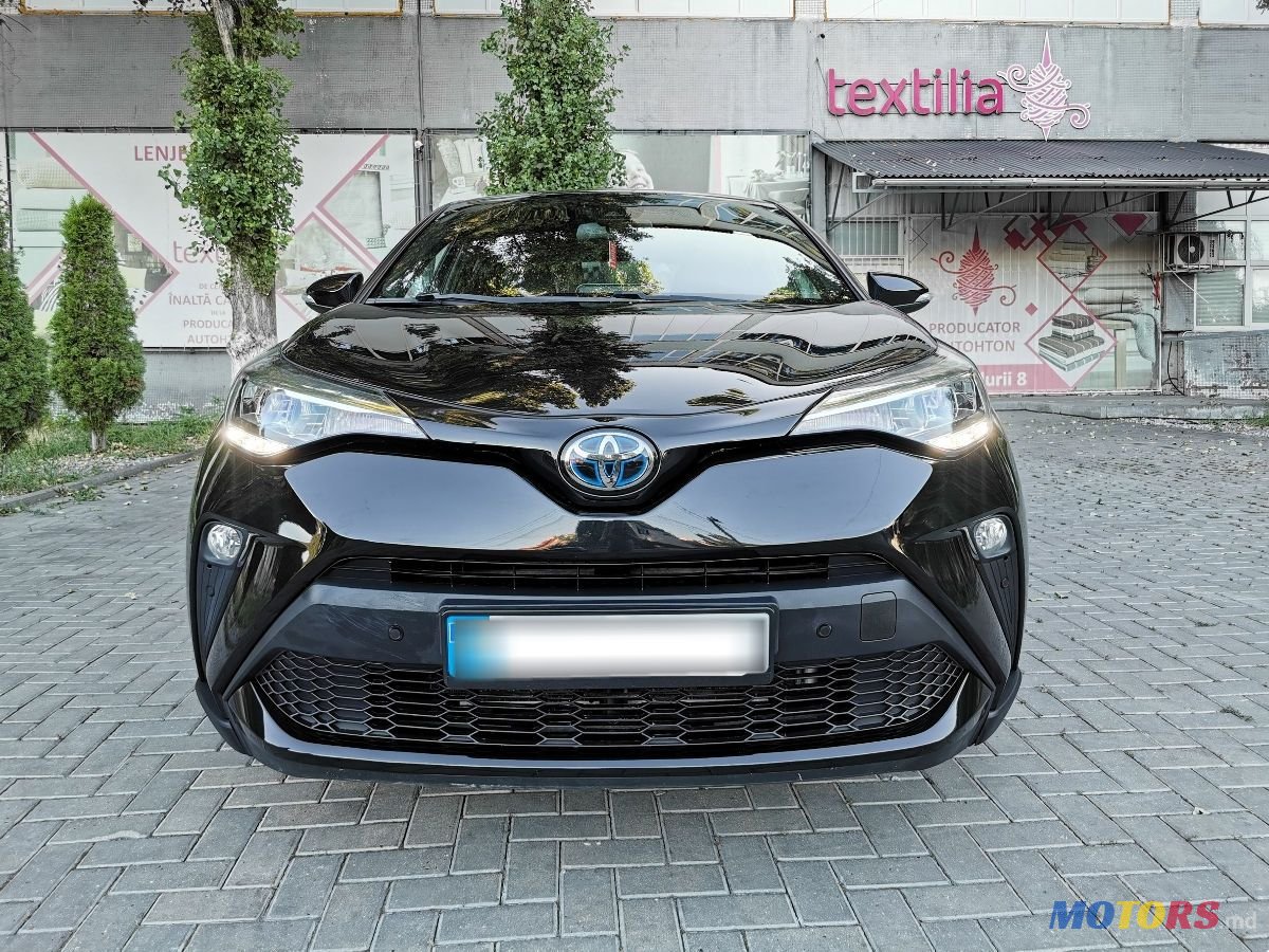 2020' Toyota C-HR photo #1