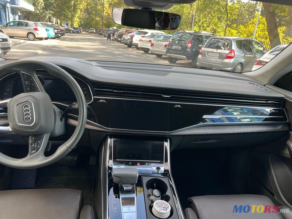2019' Audi Q8 photo #1