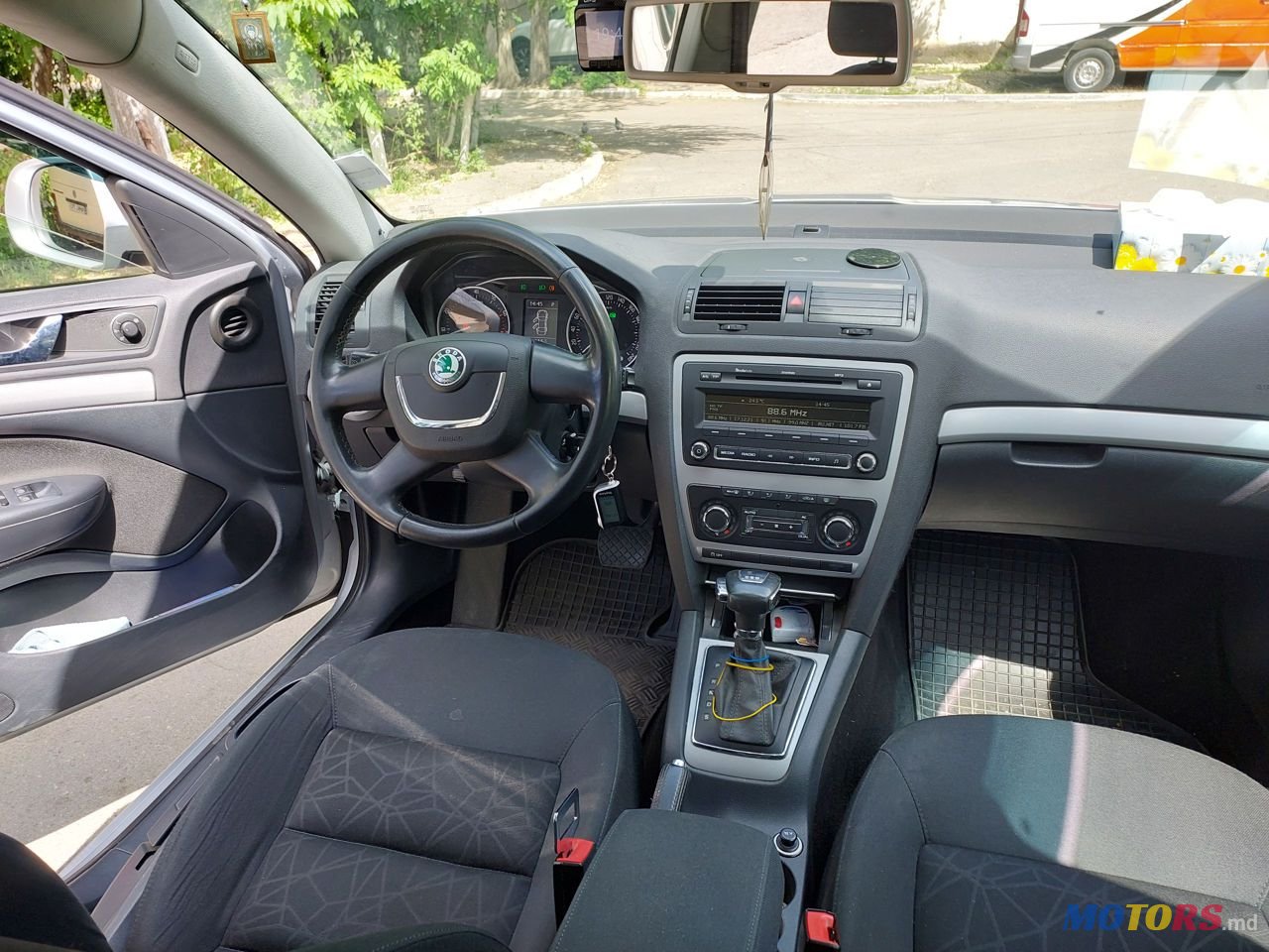 2012' Skoda Octavia photo #5