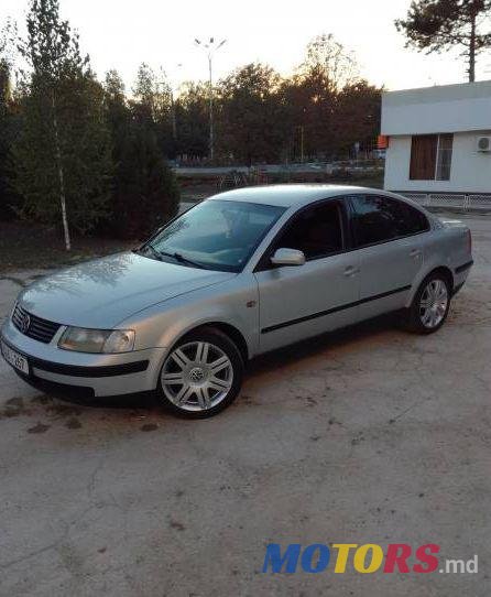 1998' Volkswagen Passat photo #1
