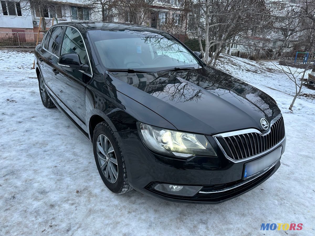 2014' Skoda Superb photo #3