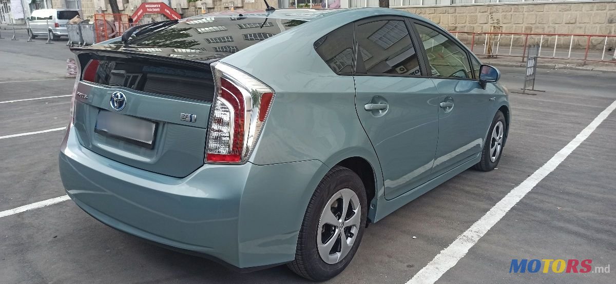 2013' Toyota Prius photo #1