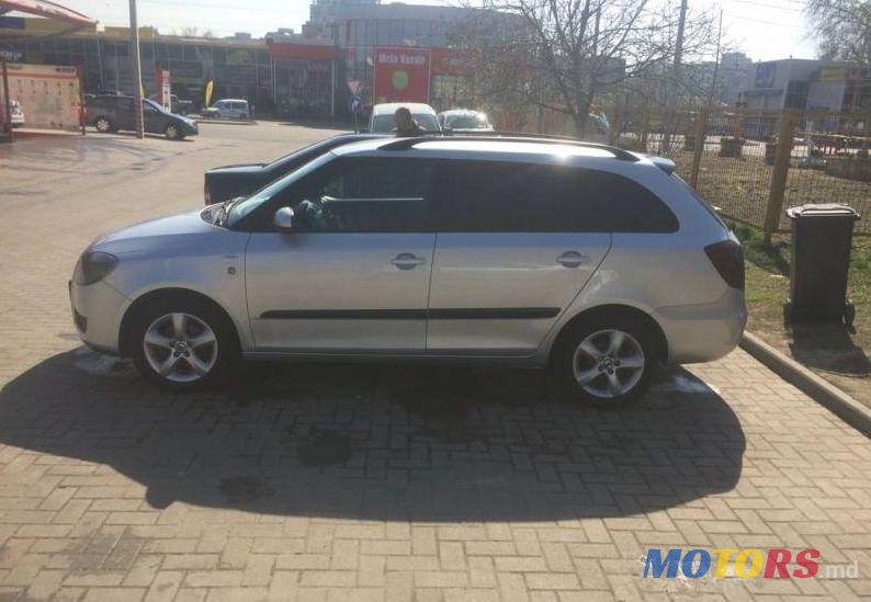 2008' Skoda Fabia photo #1