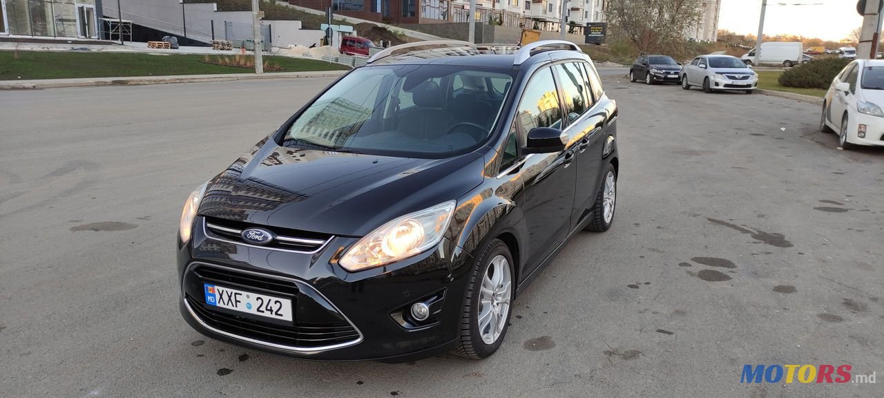 2013' Ford C-MAX photo #3