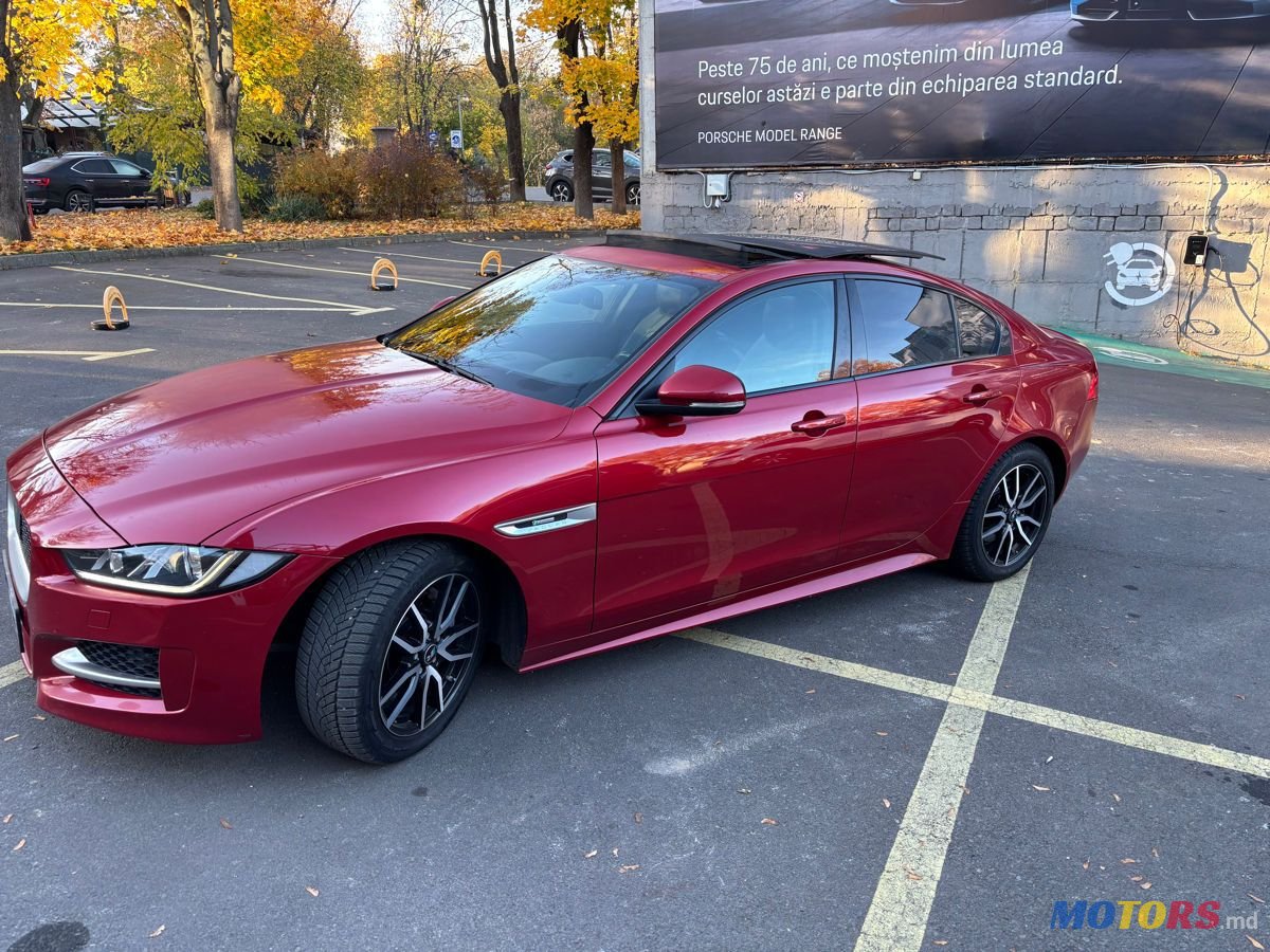 2015' Jaguar XE photo #6