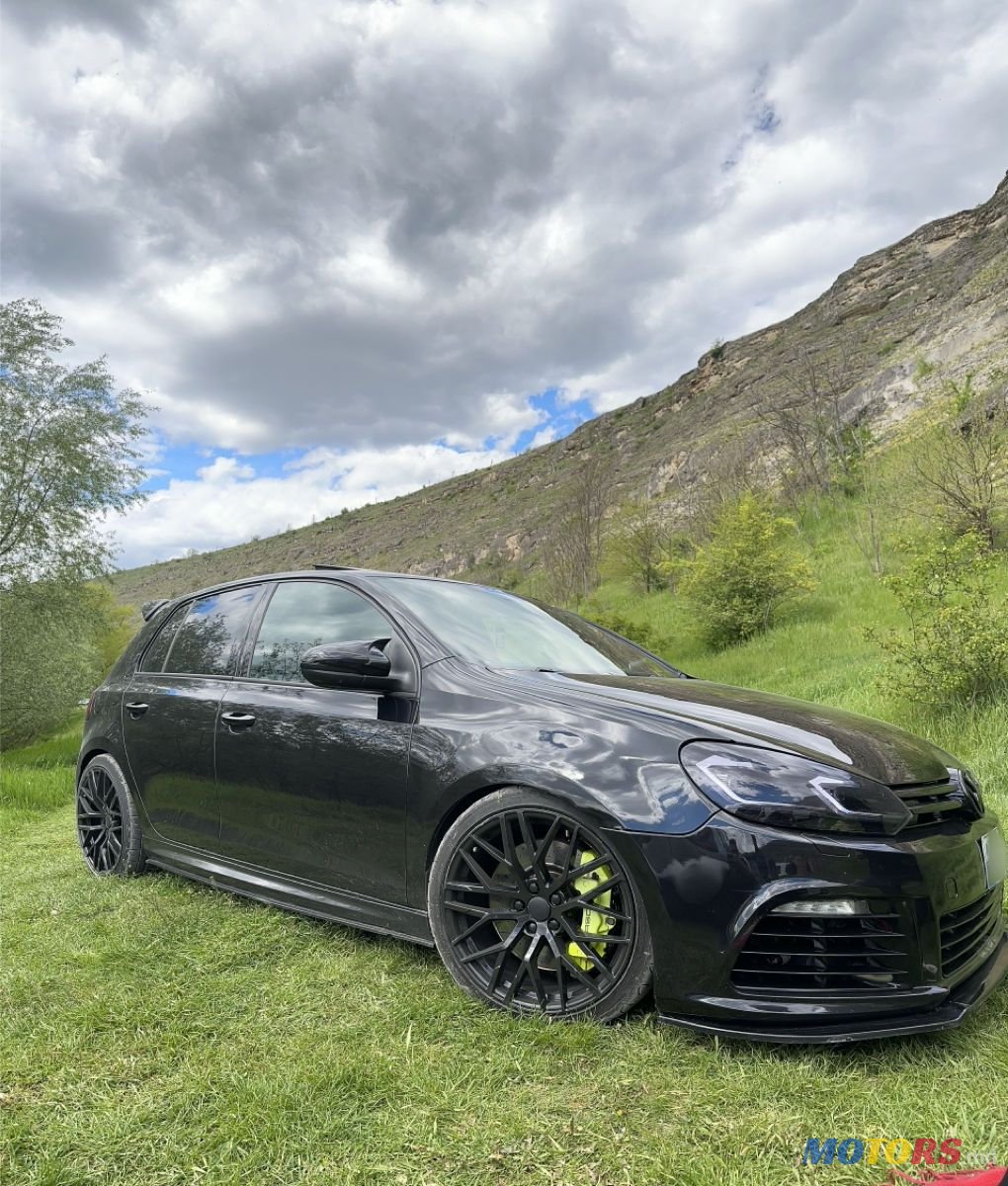 2012' Volkswagen Golf photo #6