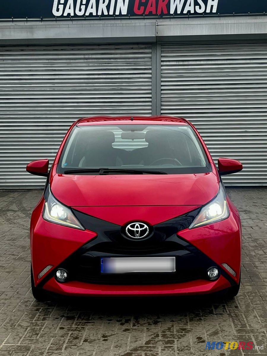 2016' Toyota Aygo photo #2