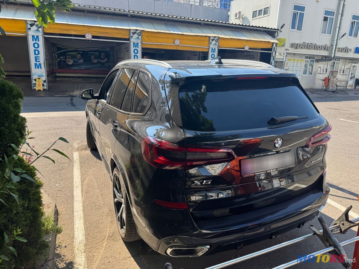 2021' BMW X5 photo #2