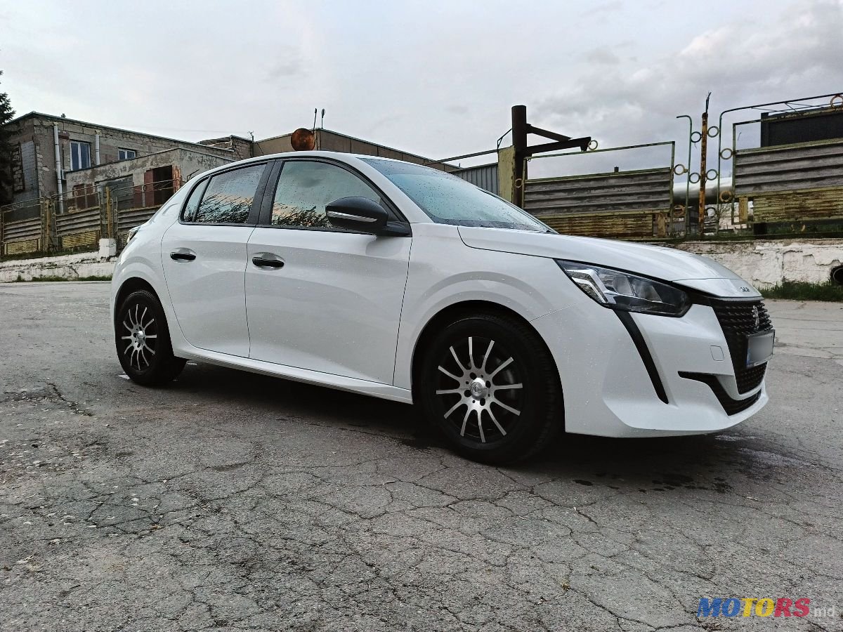 2020' Peugeot 208 photo #3