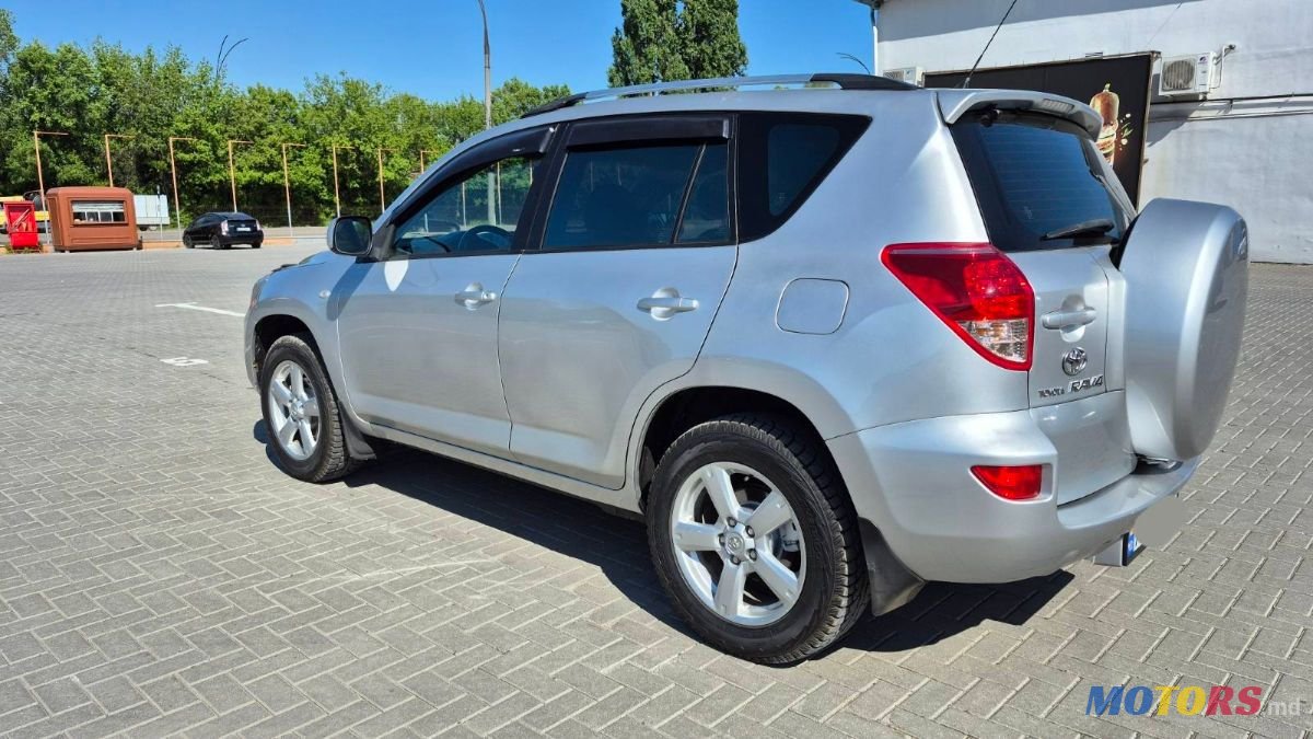 2007' Toyota RAV4 photo #4