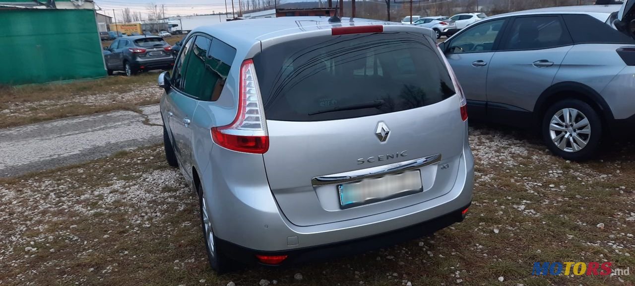 2013' Renault Grand Scenic photo #3
