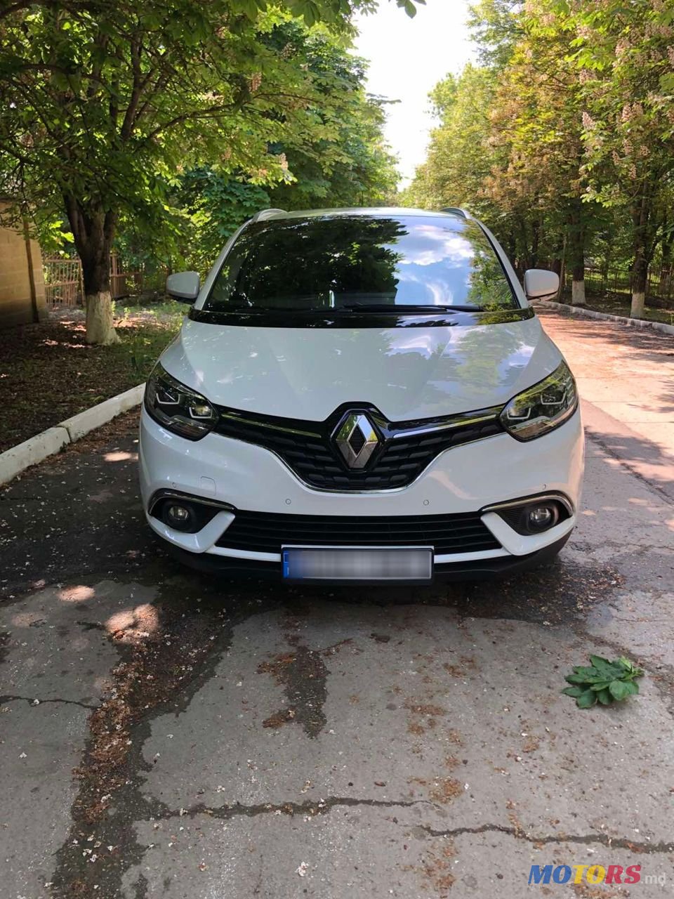 2017' Renault Grand Scenic photo #1